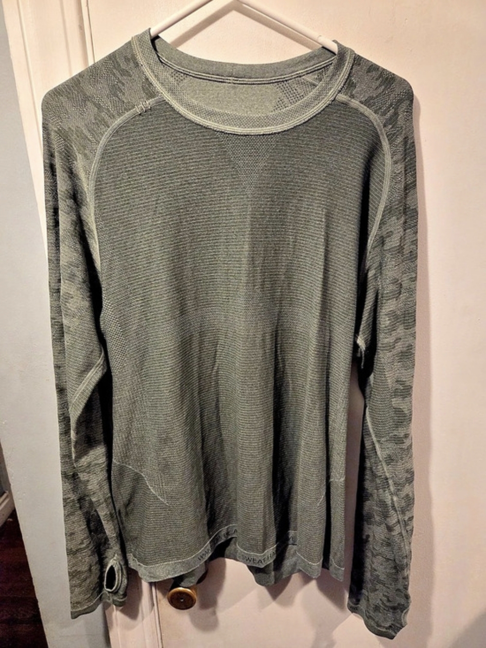 lululemon Long Sleeve Athletic Top in Green